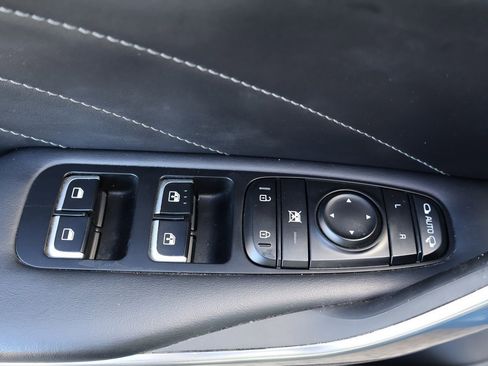 Used 2023 Kia Stinger GT2 image 41