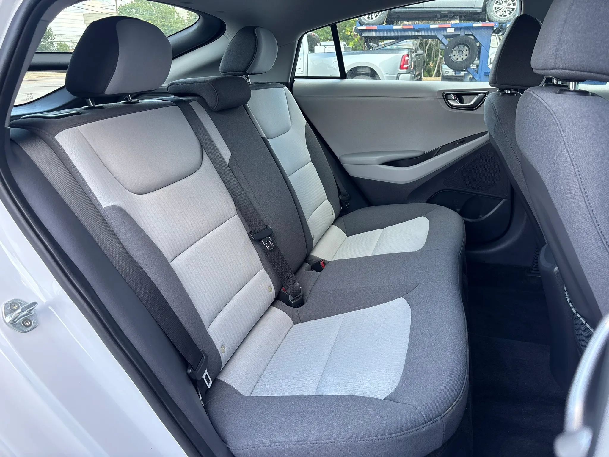 Used 2020 Hyundai Ioniq Blue FWD image 51