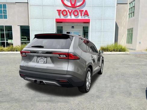 Used 2026 Toyota Grand Highlander AWD image 7