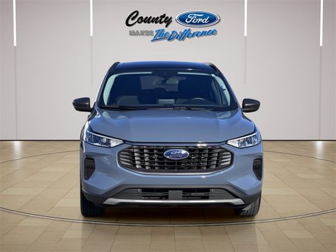 Used 2025 Ford Escape Active image 12