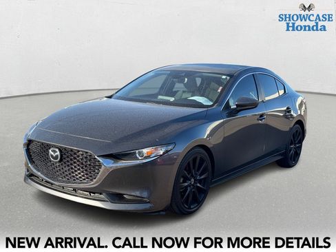 Used 2019 MAZDA MAZDA3 Sedan image 2