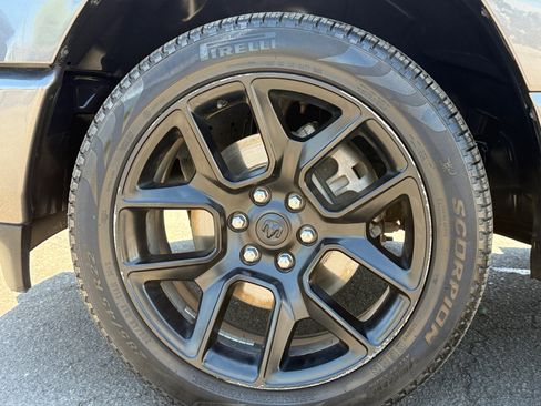 Used 2023 RAM 1500 Laramie AWD/4WD image 11