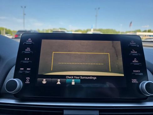 Used 2018 Honda Accord Sport image 30