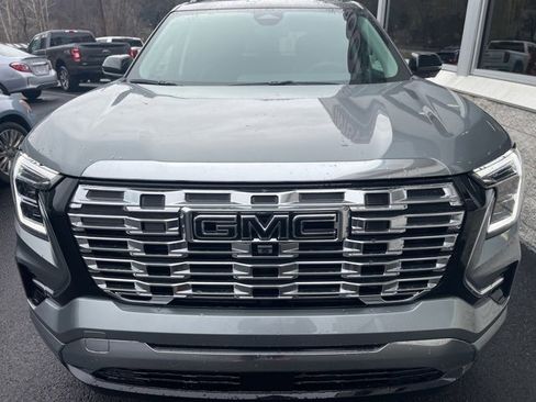 New 2026 GMC Terrain Denali w/ LPO, Black Badging Package image 3