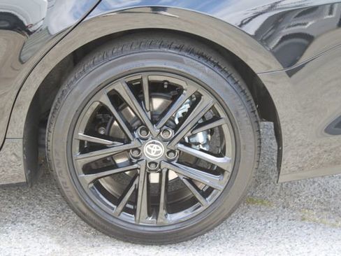 Used 2025 Toyota Camry SE FWD image 8