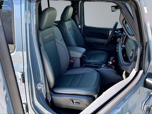 New 2026 Jeep Gladiator Mojave image 16