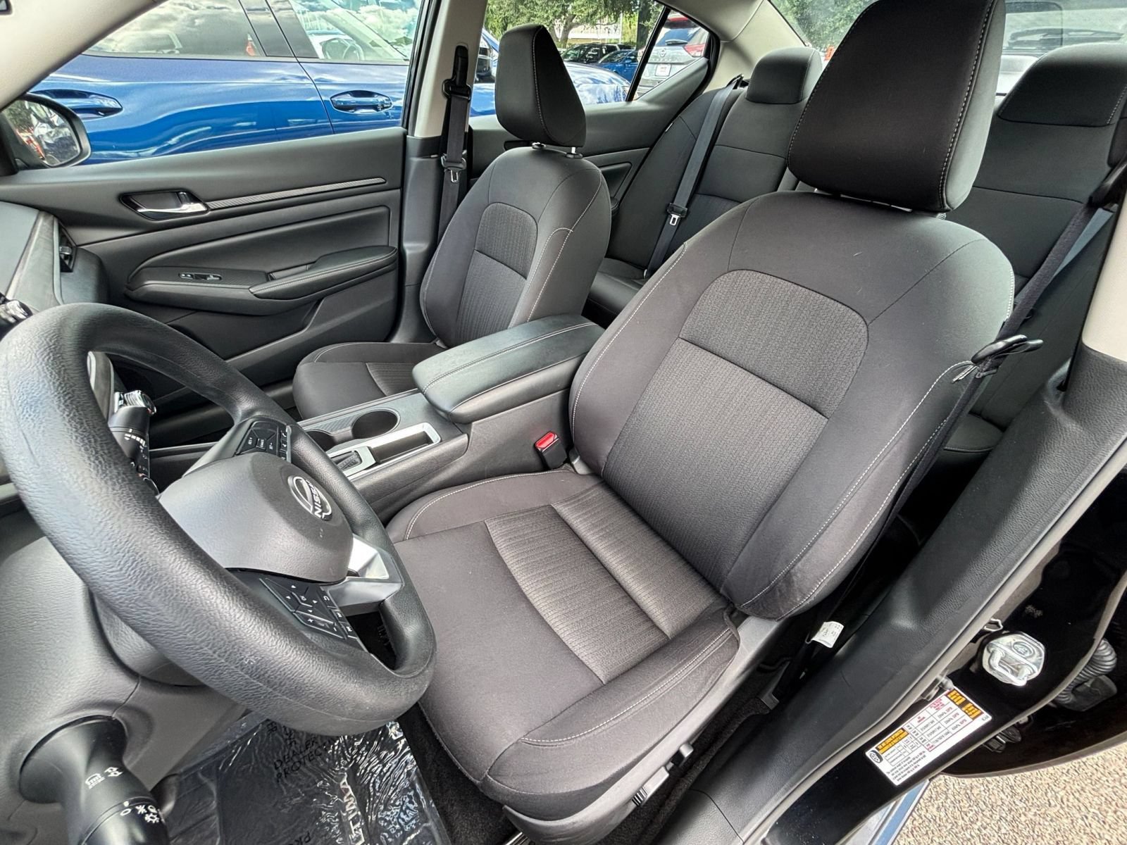 Used 2025 Nissan Altima 2.5 SV FWD image 35
