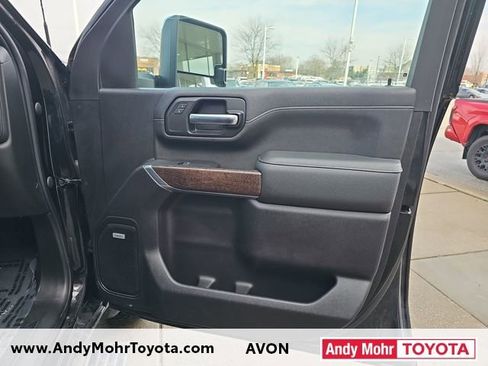 Used 2022 GMC Sierra 2500 Denali w/ Denali Black Diamond Edition image 41