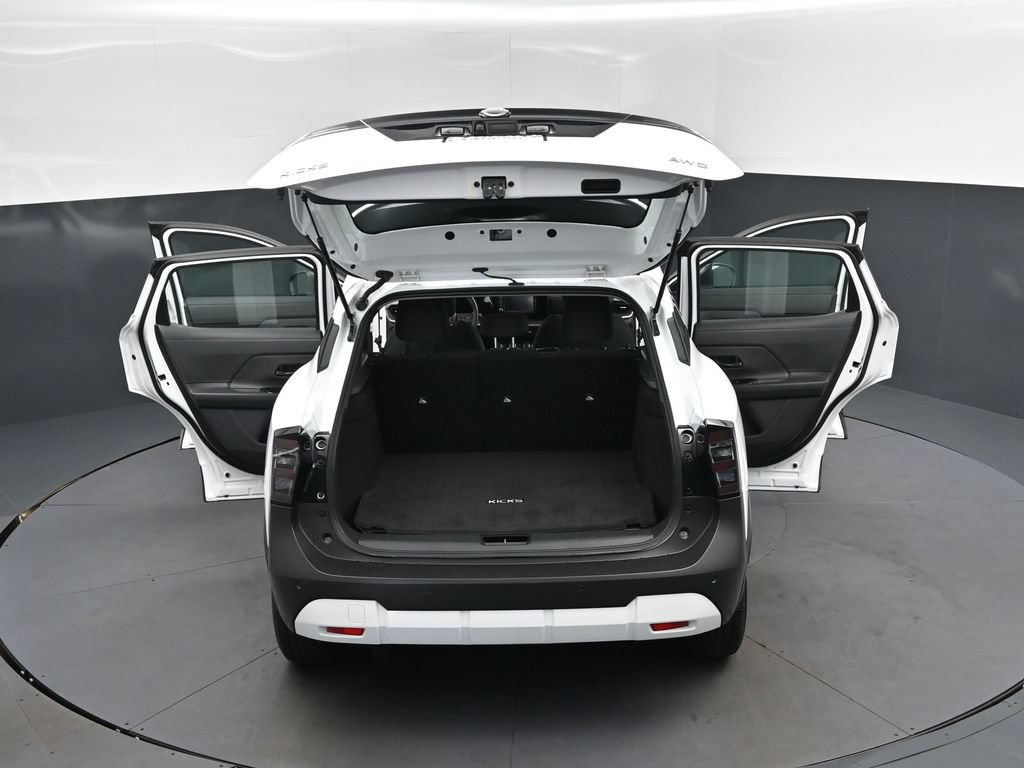 Used 2025 Nissan Kicks S AWD/4WD image 48
