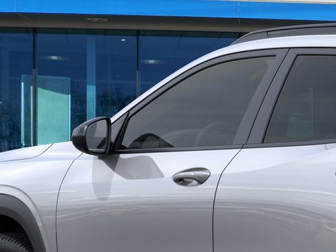 New 2026 Chevrolet Trax RS w/ Sunroof Package FWD image 12