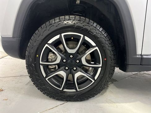 Used 2024 Jeep Compass Trailhawk image 15