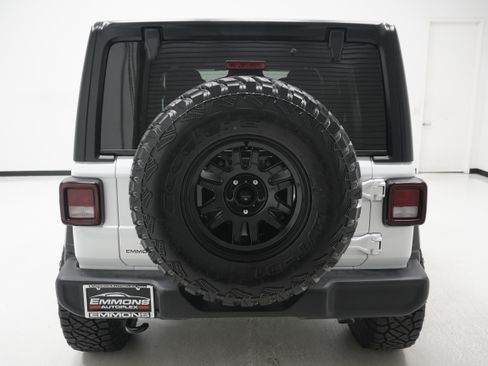 Used 2023 Jeep Wrangler Unlimited Sport AWD/4WD image 5