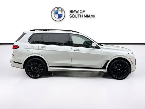 Certified 2024 BMW X7 xDrive40i w/ Executive Package AWD/4WD image 5