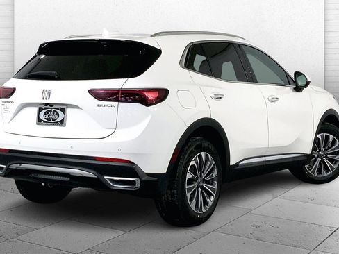 Used 2025 Buick Envision Preferred image 13