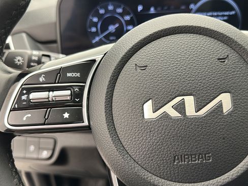 Used 2024 Kia Seltos EX AWD/4WD image 19
