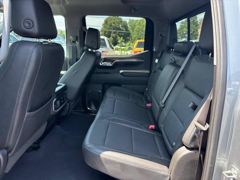Used 2024 GMC Sierra 1500 Elevation w/ Elevation Premium Package AWD/4WD image 17
