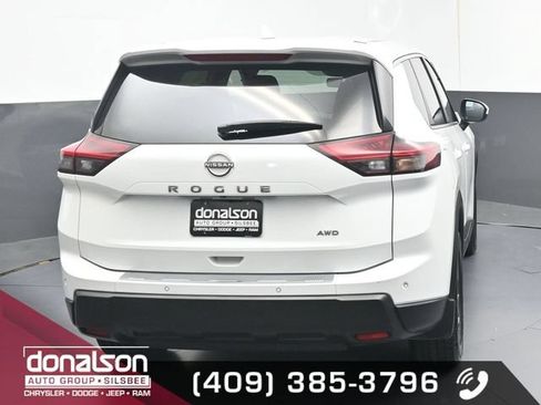 Used 2025 Nissan Rogue SV AWD/4WD image 4