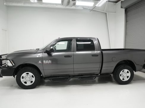 Used 2014 RAM 2500 Tradesman w/ Chrome Appearance Group RWD image 5