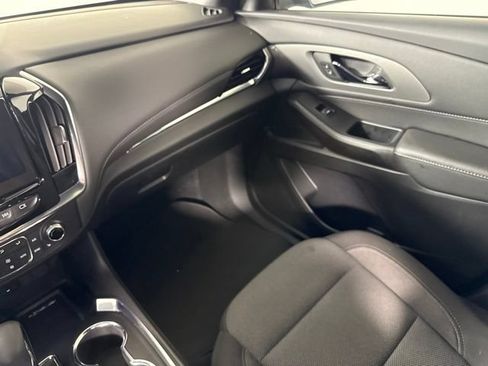 Used 2023 Chevrolet Traverse LT FWD image 27