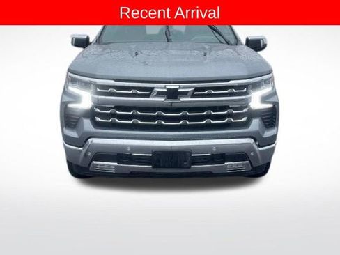 Used 2023 Chevrolet Silverado 1500 LTZ image 2
