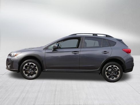 Used 2023 Subaru Crosstrek 2.0i Premium image 4