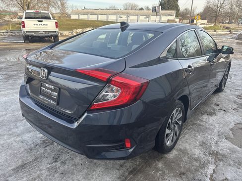 Used 2017 Honda Civic EX image 4