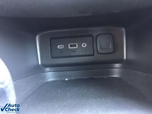 Used 2023 Chevrolet Equinox LT image 36