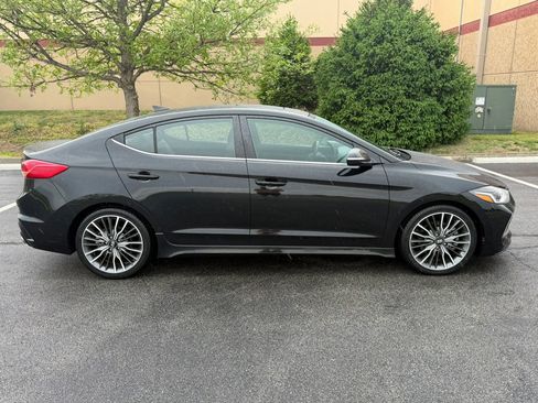Used 2018 Hyundai Elantra Sport image 7