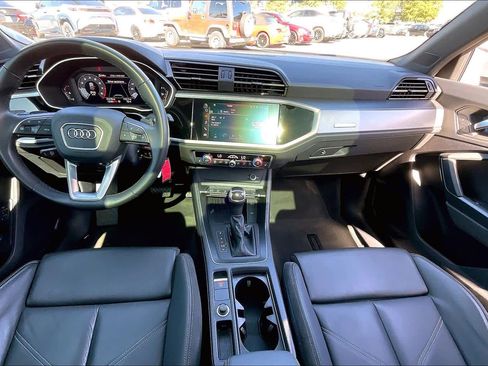 Used 2022 Audi Q3 2.0T Premium Plus image 13