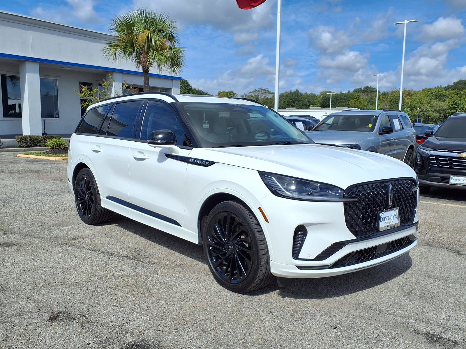 Used 2026 Lincoln Aviator Reserve w/ Luxury Package RWD image 20