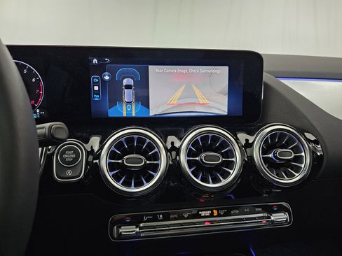 Certified 2025 Mercedes-Benz GLA 250 4MATIC image 39