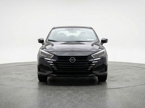 Used 2025 Nissan Versa SV image 2