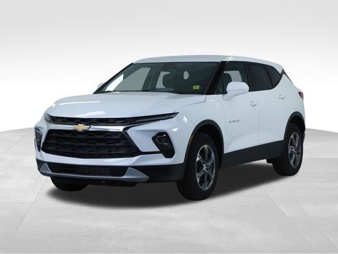 New 2026 Chevrolet Blazer LT image 8