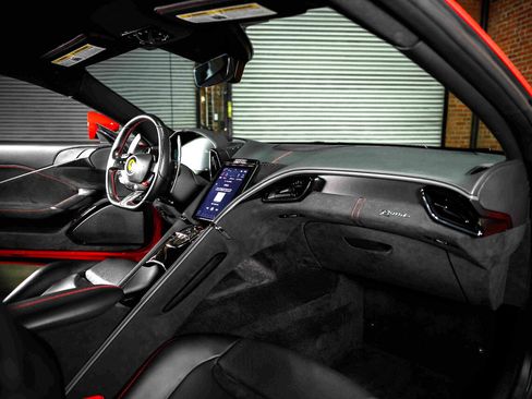 Used 2021 Ferrari Roma image 43