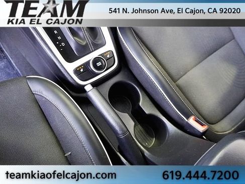 Used 2024 Hyundai Venue Limited FWD image 32