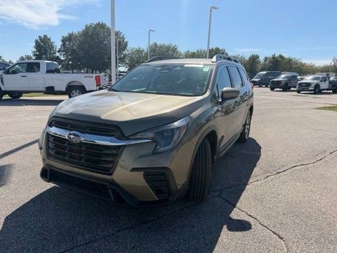 Used 2025 Subaru Ascent Premium AWD/4WD image 6