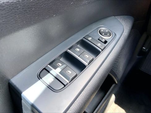 Used 2021 Kia Forte LXS FWD image 33