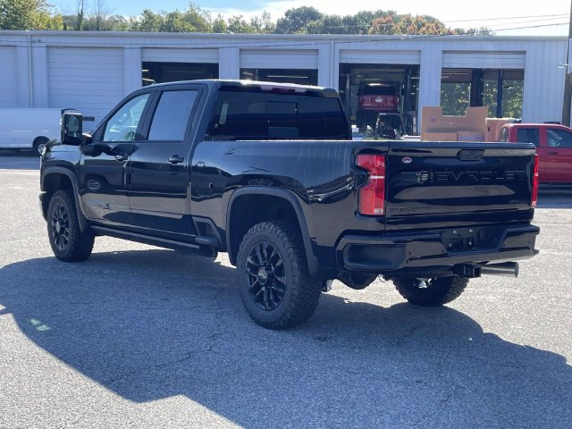 New 2026 Chevrolet Silverado 2500 High Country w/ Midnight Edition AWD/4WD image 5