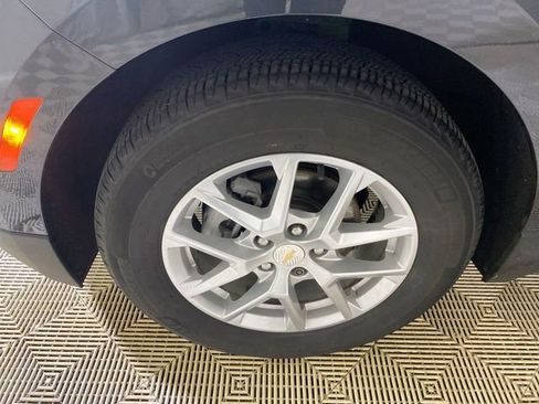 Used 2023 Chevrolet Equinox LT image 16