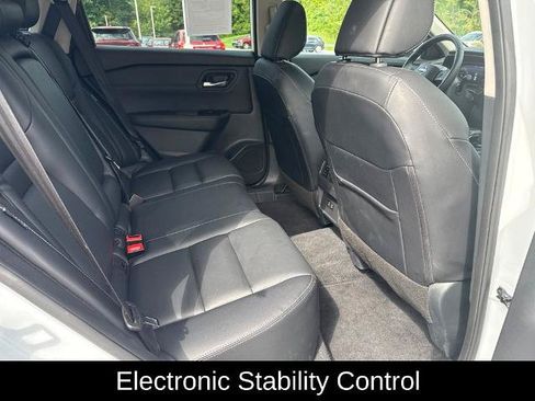 Certified 2026 Nissan Rogue SL AWD/4WD image 15