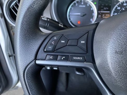 Used 2020 Nissan Kicks S FWD image 29
