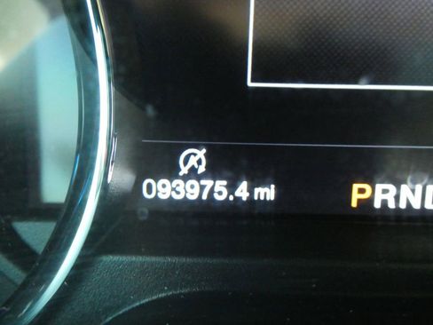 Used 2017 Ford F150 Lariat image 35