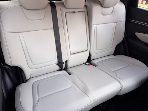 New 2024 Hyundai Tucson SEL w/ Convenience Package FWD image 18