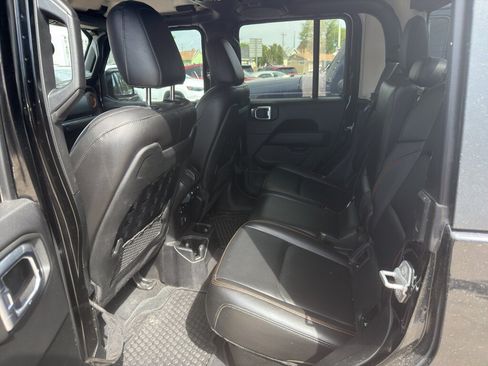 Used 2021 Jeep Gladiator Mojave AWD/4WD image 8