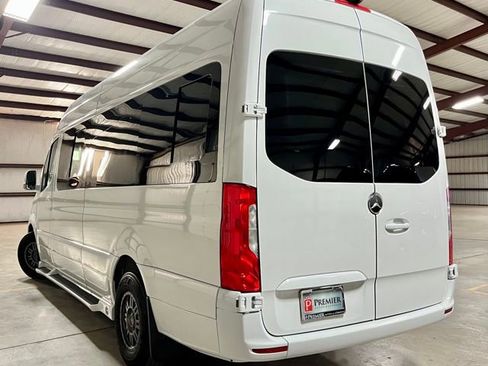 Used 2023 Mercedes-Benz Sprinter 2500 image 6