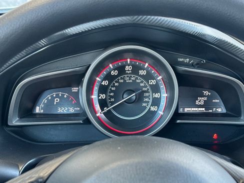 Used 2016 MAZDA MAZDA3 i Sport image 22