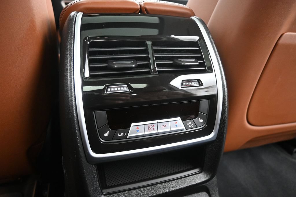 Certified 2024 BMW X7 xDrive40i w/ Executive Package AWD/4WD image 33