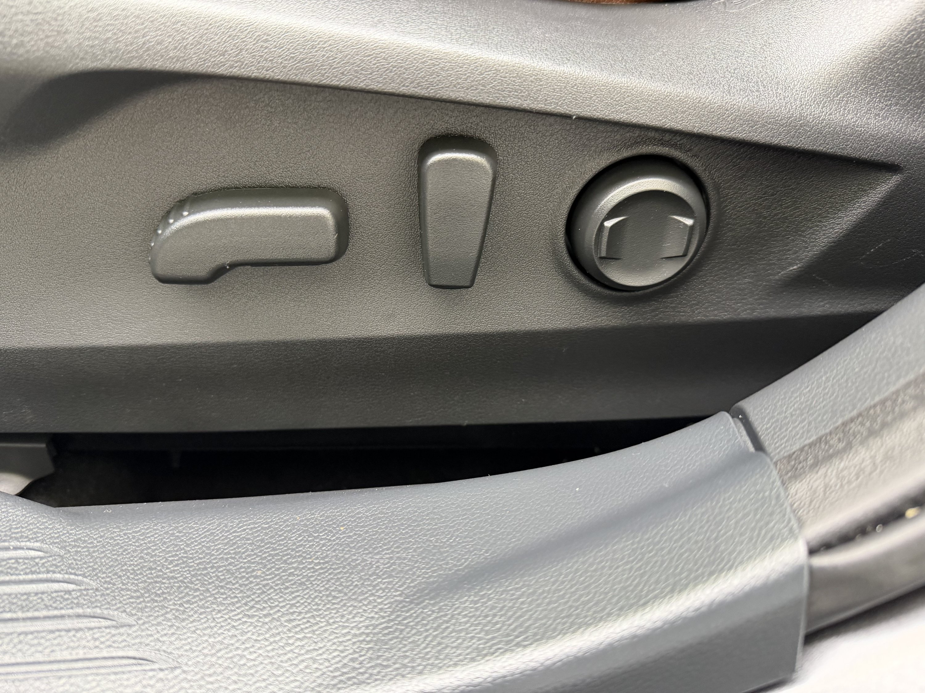 Used 2022 Subaru Outback Touring XT AWD/4WD image 40