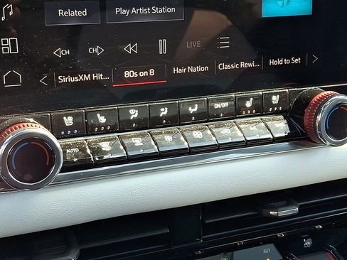 Certified 2024 GMC Canyon AT4X w/ AT4X AEV Edition AWD/4WD image 19
