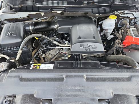 Used 2023 RAM 1500 Classic SLT w/ Electronics Group AWD/4WD image 21